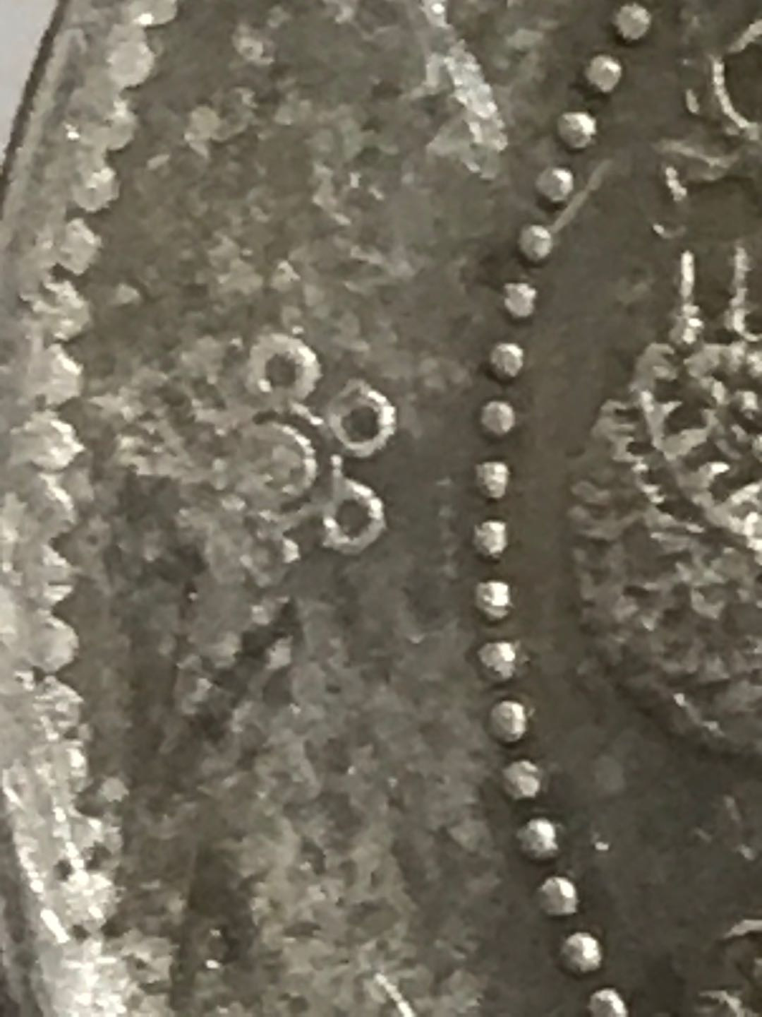 缤纷开心拍368期，鸽子必暴光 云南半圆龙两空圈，稀少梅花大实心版一枚，龙洋中的价值洼地，全龙鳞百年老彩，少见的酱头彩