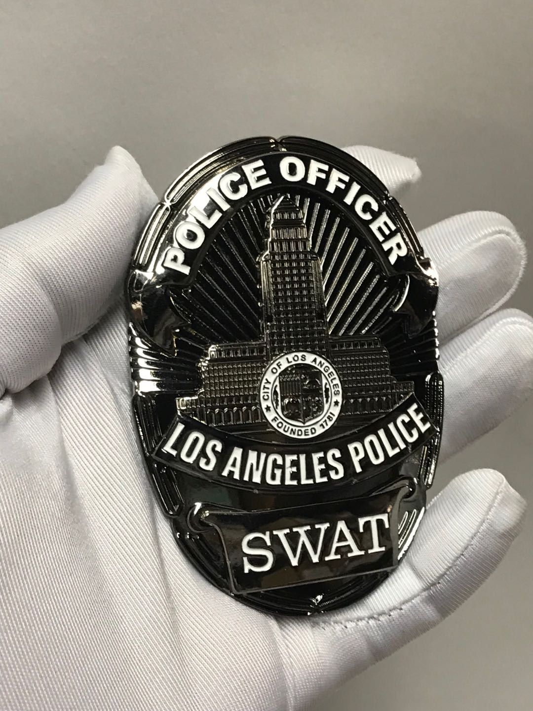 零元拍：原品 洛城特警 警徽