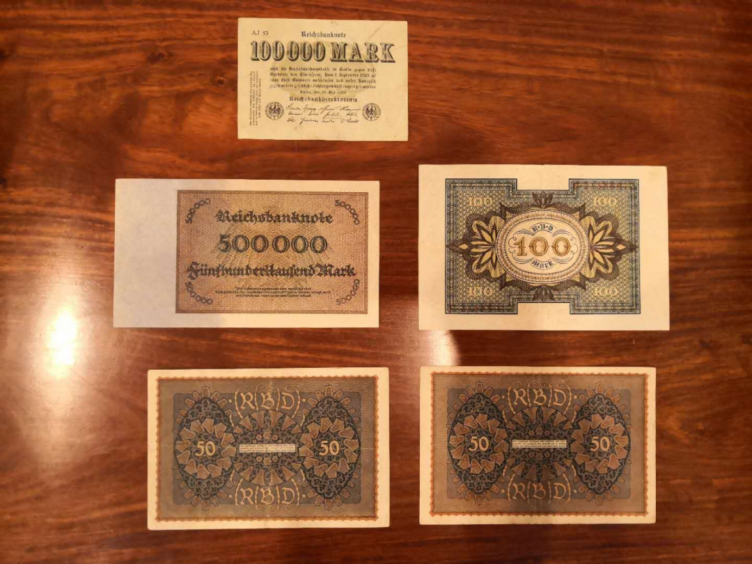 AZ纸币收藏第一次拍卖——格拉斯哥大学 德国马克 5张 流通好品 100000马克单面印刷格外稀少
