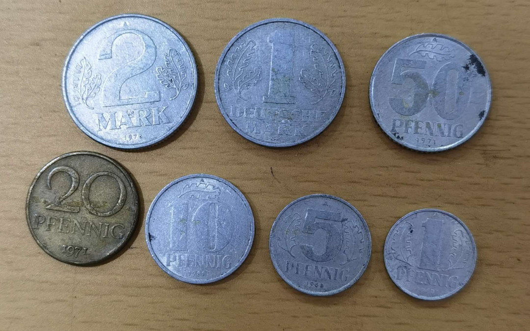 北京马甸外币专卖微拍第五十五期，外国非贵金属流通币纪念币专场，陆续上新欢迎关注 东德