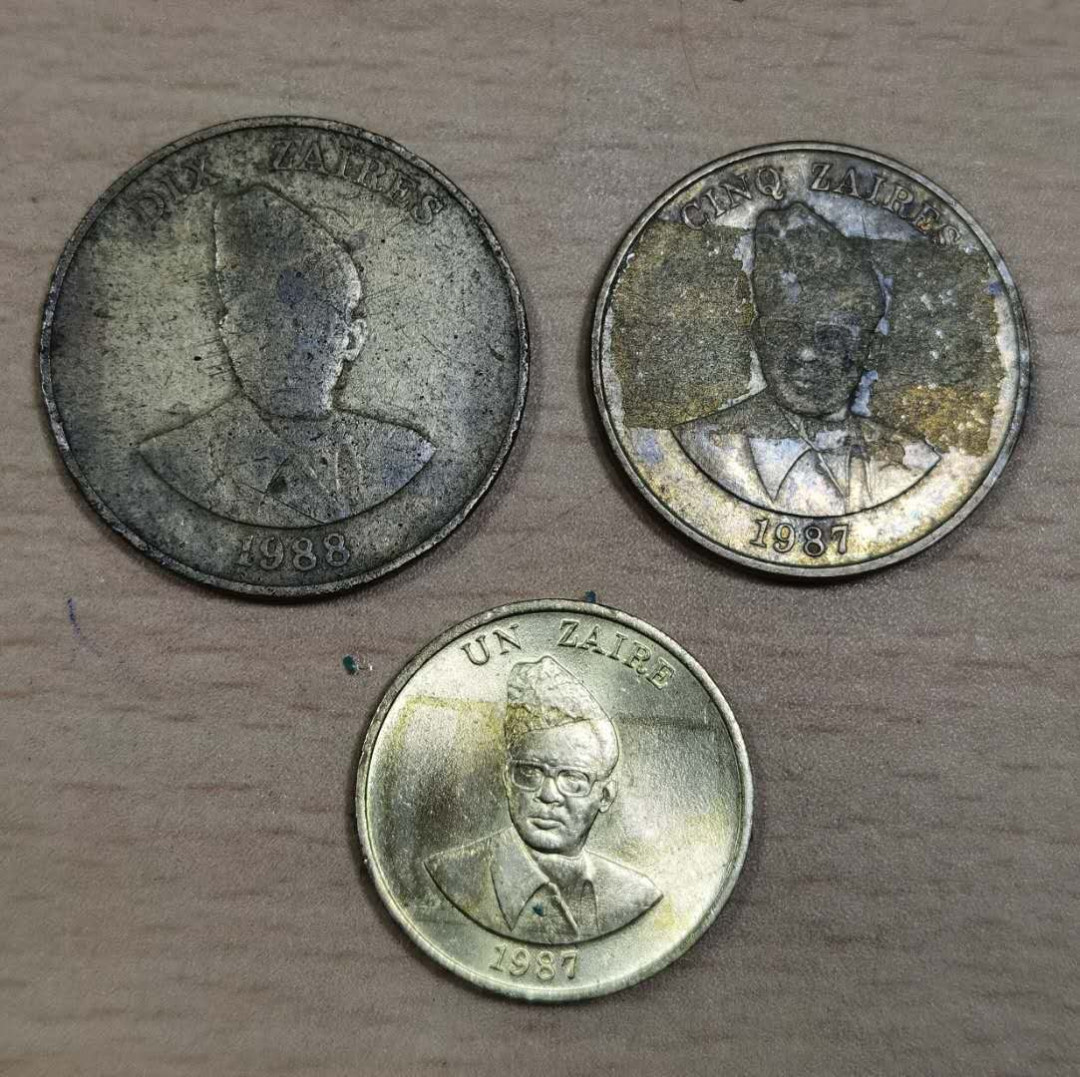 北京马甸外币专卖微拍第五十五期，外国非贵金属流通币纪念币专场，陆续上新欢迎关注 扎伊尔，塑胶条沾过