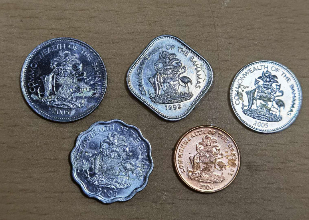 北京马甸外币专卖微拍第五十五期，外国非贵金属流通币纪念币专场，陆续上新欢迎关注 巴哈马