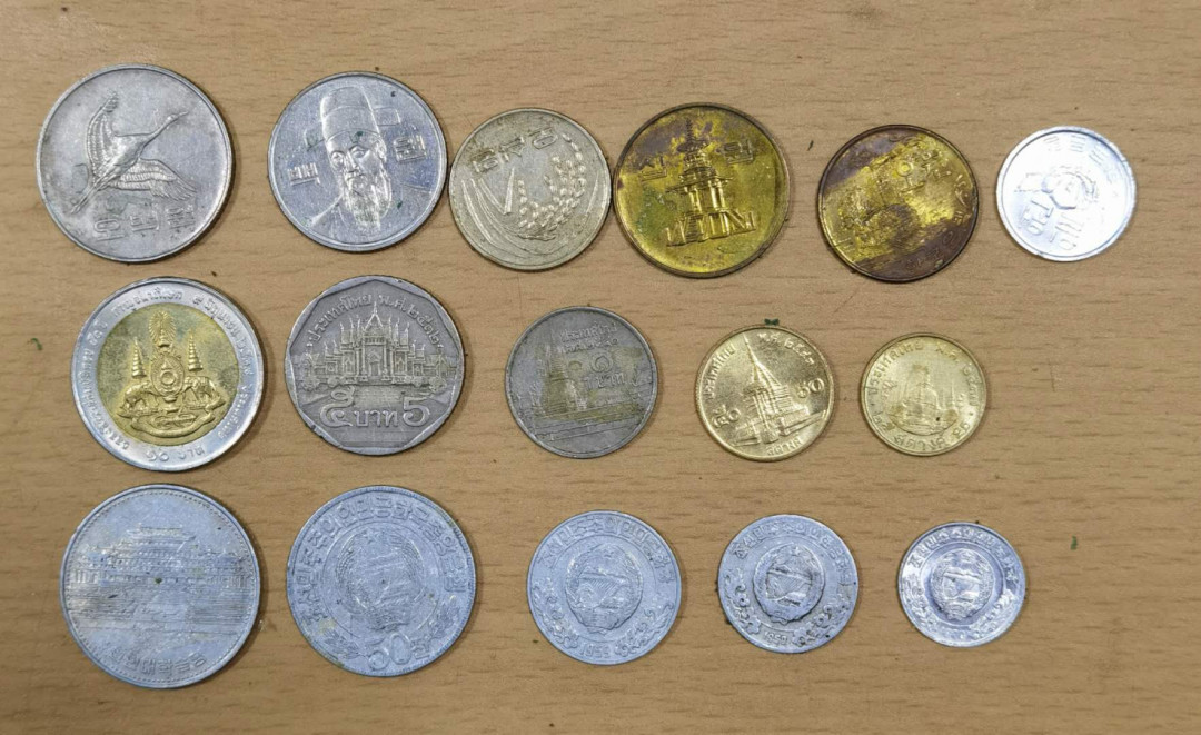 北京马甸外币专卖微拍第五十五期，外国非贵金属流通币纪念币专场，陆续上新欢迎关注 韩国，朝鲜，泰国三套