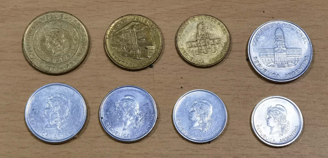 北京马甸外币专卖微拍第五十五期，外国非贵金属流通币纪念币专场，陆续上新欢迎关注 阿根廷