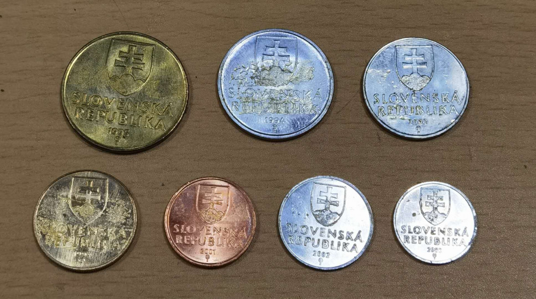 北京马甸外币专卖微拍第五十五期，外国非贵金属流通币纪念币专场，陆续上新欢迎关注 斯洛伐克