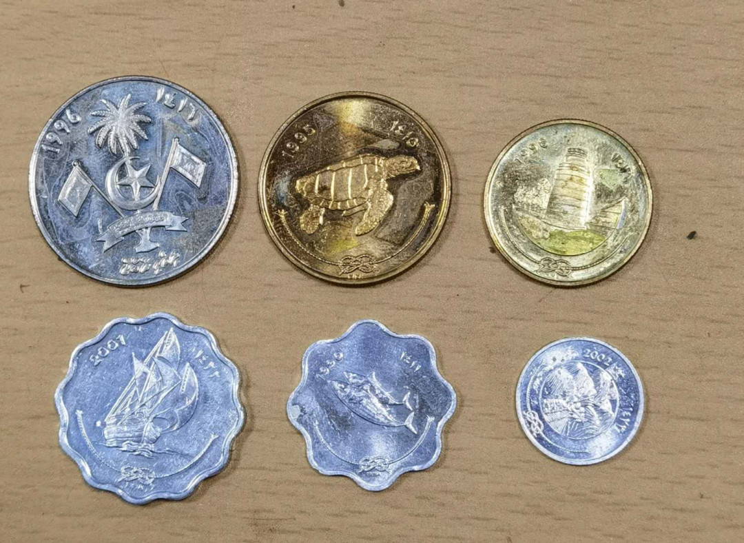北京马甸外币专卖微拍第五十五期，外国非贵金属流通币纪念币专场，陆续上新欢迎关注 马尔代夫