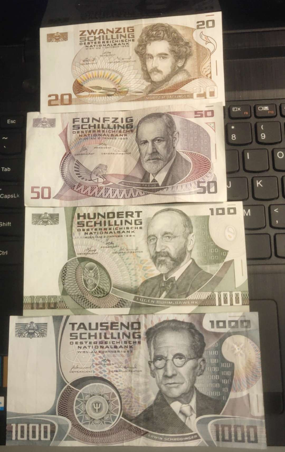 N&C第十一期: 欢乐捡漏场 奥地利倒二版四张 品不赖 