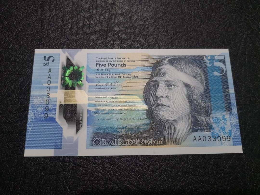 《外钞收藏家》第一百一十四期拍卖（共83拍） 2016年苏格兰最新版塑料钞5镑 全新UNC
