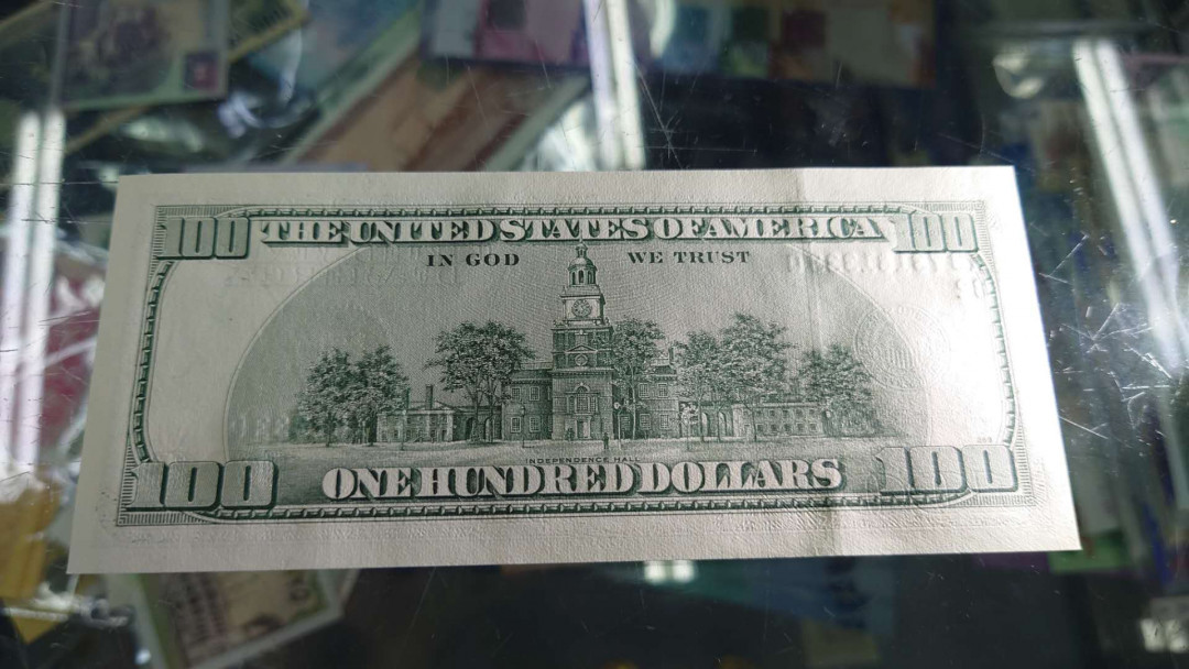 【囧羊收藏】精选微拍第31期暨2021年第二十二期 世界各国纸币 2006A美国100美元 大头 全程无4豹子号333 全新UNC绝品 真正刀拆品质