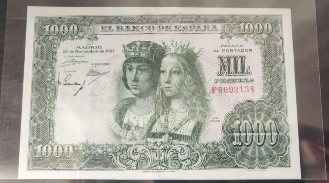 N&C第十一期: 欢乐捡漏场 1957西班牙1000比塞塔，经典双王 有中折，品相很新