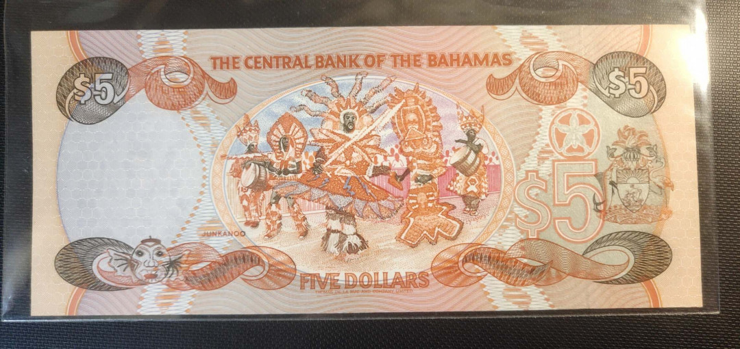 N&C第十一期: 欢乐捡漏场 1974年巴哈马5元 全新UNC 珍稀品种