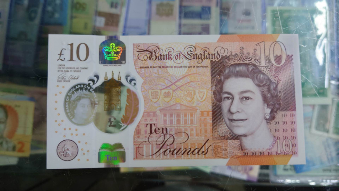 【囧羊收藏】精选微拍第31期暨2021年第二十二期 世界各国纸币 2017年英国10镑塑料钞 全新绝品尾号3390（图片号码已售出，换其它类似号）