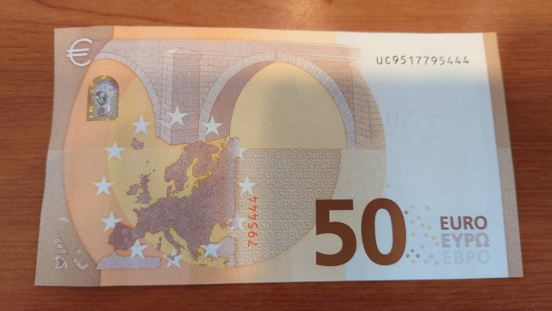 【囧羊收藏】精选微拍第32期暨2021年第二十三期 评级币/裸钞混合场 有靓号 2018年50欧元 三签 豹子号95444 全新绝品