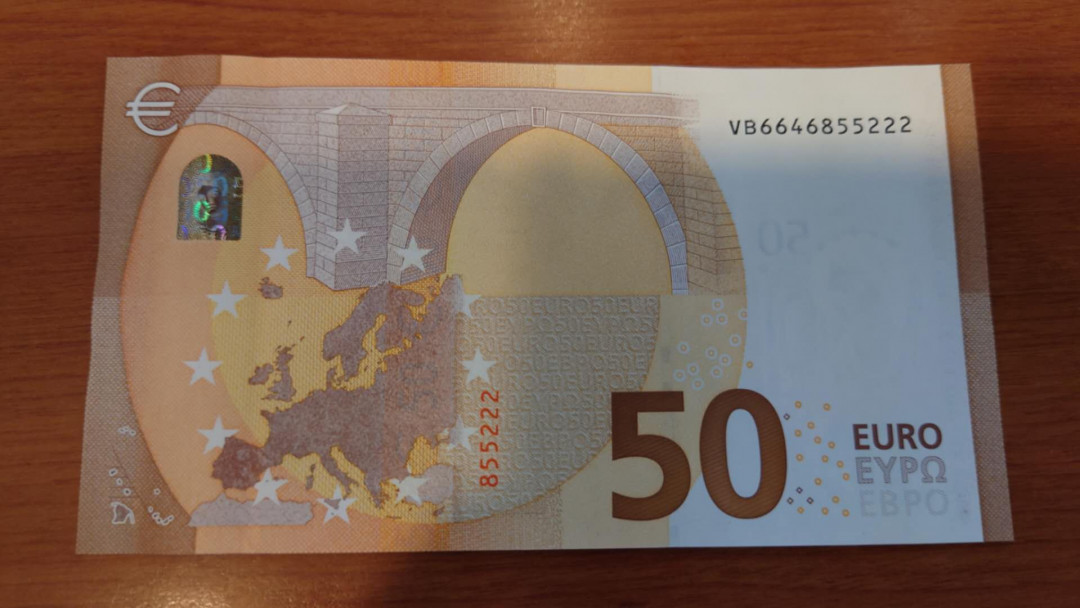 【囧羊收藏】精选微拍第32期暨2021年第二十三期 评级币/裸钞混合场 有靓号 2018年50欧元 三签 豹子号222 全新绝品