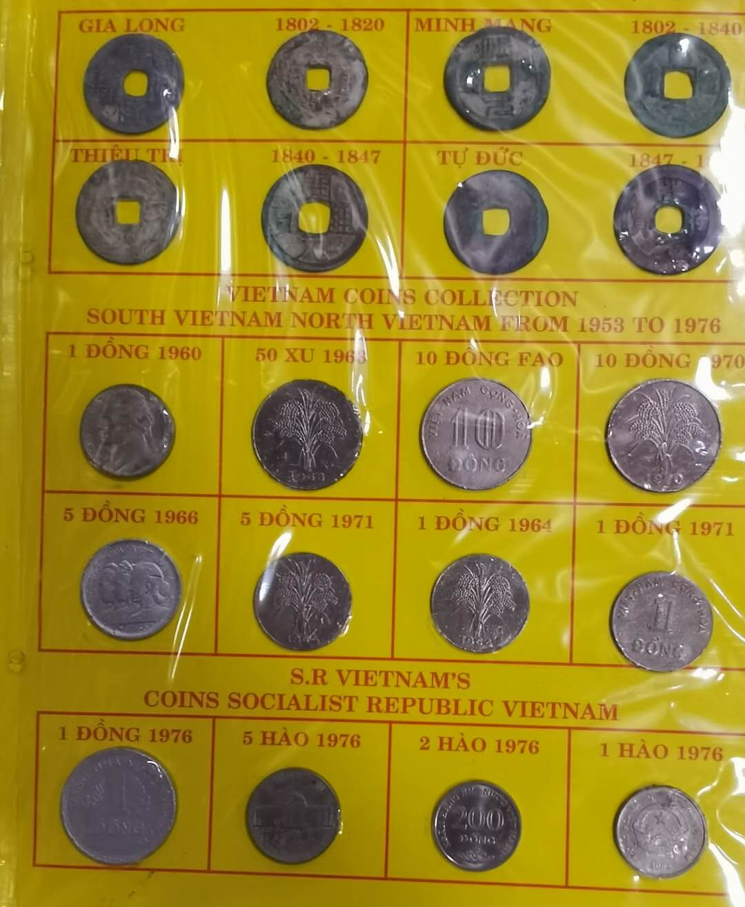 北京马甸外币专卖微拍第五十五期，外国非贵金属流通币纪念币专场，陆续上新欢迎关注 	越南钱币旅游纪念册，坐洋为复制品，其他均为真品，品相如图  