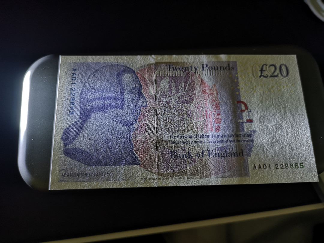 《外钞收藏家》第一百一十五期拍卖 英国F序列20镑 AA01首发冠 无47 全新UNC 品相绝