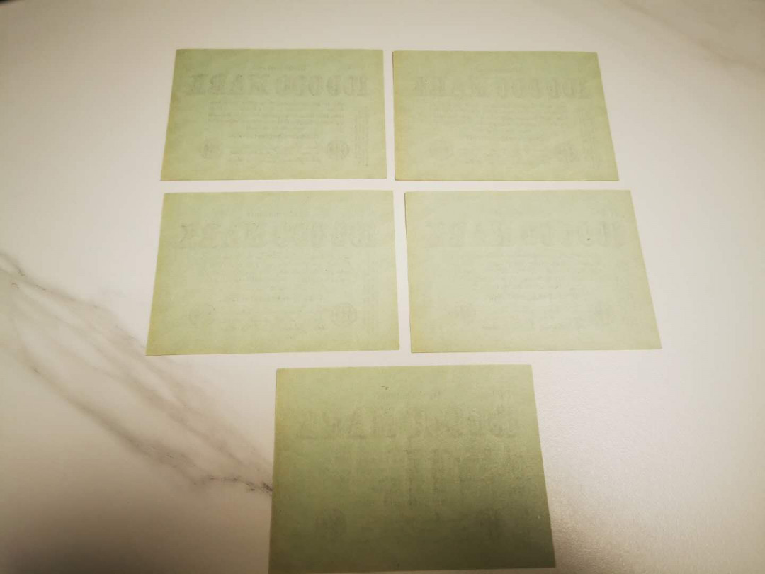【鲸贝乐淘★自动结拍】千字文·第“求古寻论，散虑逍遥”号拍卖·两拍包邮 【德国🇩🇪 】1923年10万马克￡5张，极近全新全品UNC ，满版水印，百年老钞