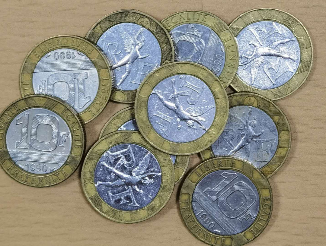 北京马甸外币专卖微拍第五十五期，外国非贵金属流通币纪念币专场，陆续上新欢迎关注 法国10法郎10枚