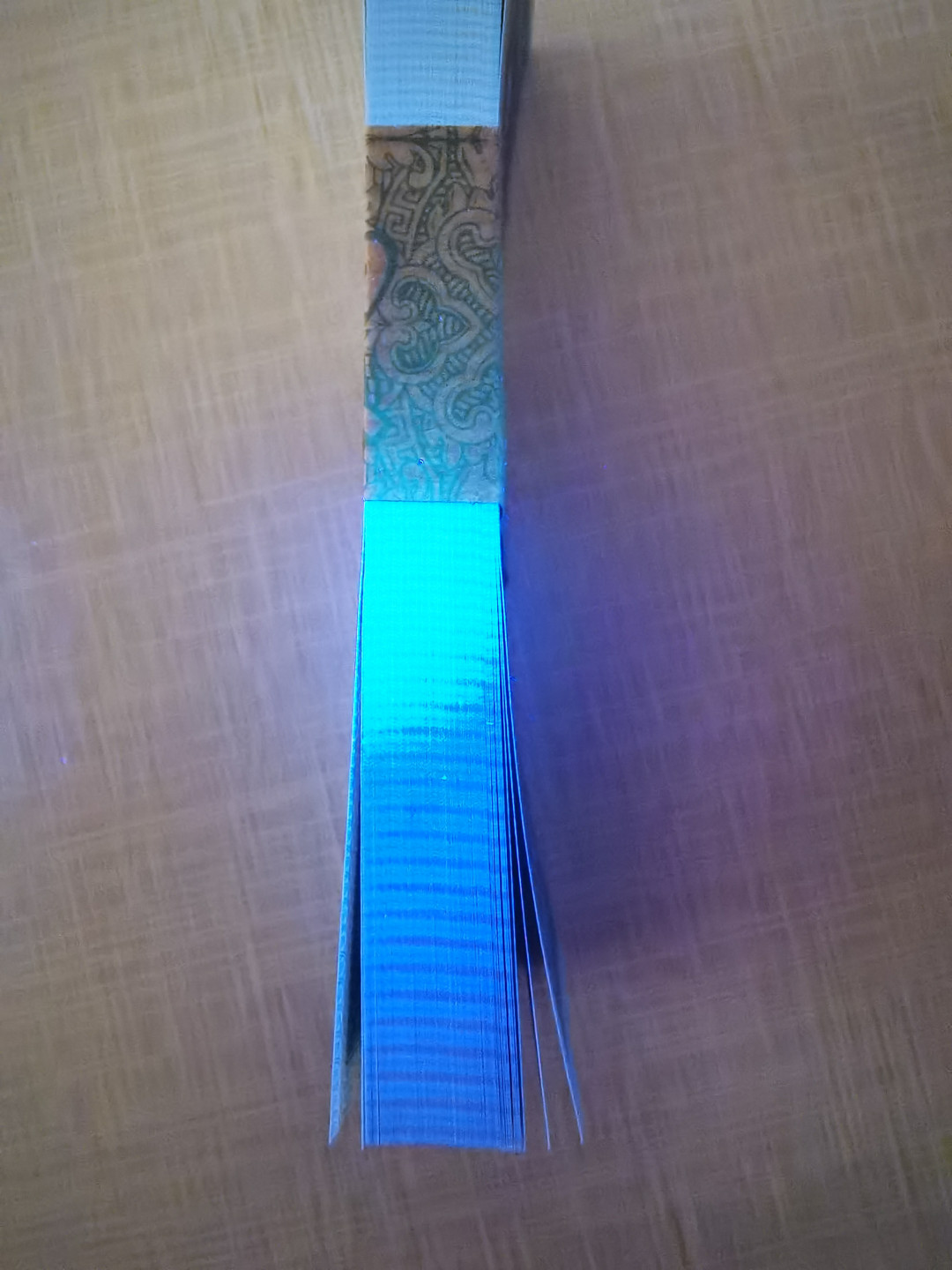 千家情思，老金团拍！8002专场，精品大杂烩！有单张，有标十，有刀货！有钱坤，有爱藏，有pmg！大都是搬家整理出来的压箱底货，每拍都有图，拍拍是精品，再漏不托价！旨在打造最纯净的拍场！喜欢别错过！捡漏来千家！ 8002早期第一大组，雨过天晴经典冠！DQ08431401～500尾，绝品一刀！偏蓝荧光的青绿美翠，有没有雨过天晴懒得看了！