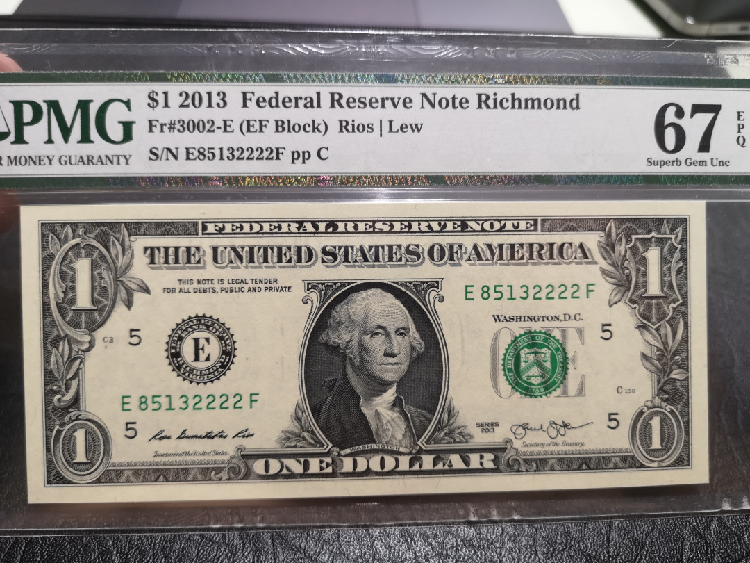 《外钞收藏家》第一百一十六期拍卖 2013年1美元 2222狮子号 PMG67