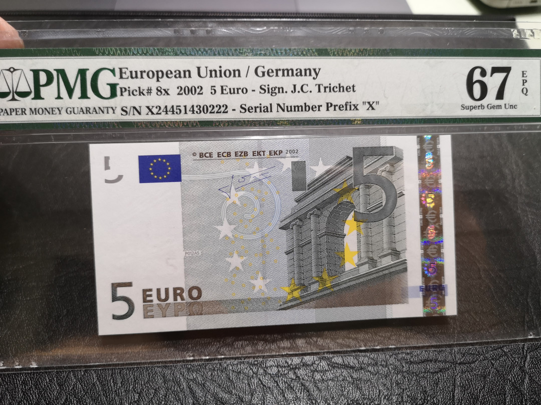 《外钞收藏家》第一百一十六期拍卖 2002年5欧元 PMG67 222豹子号