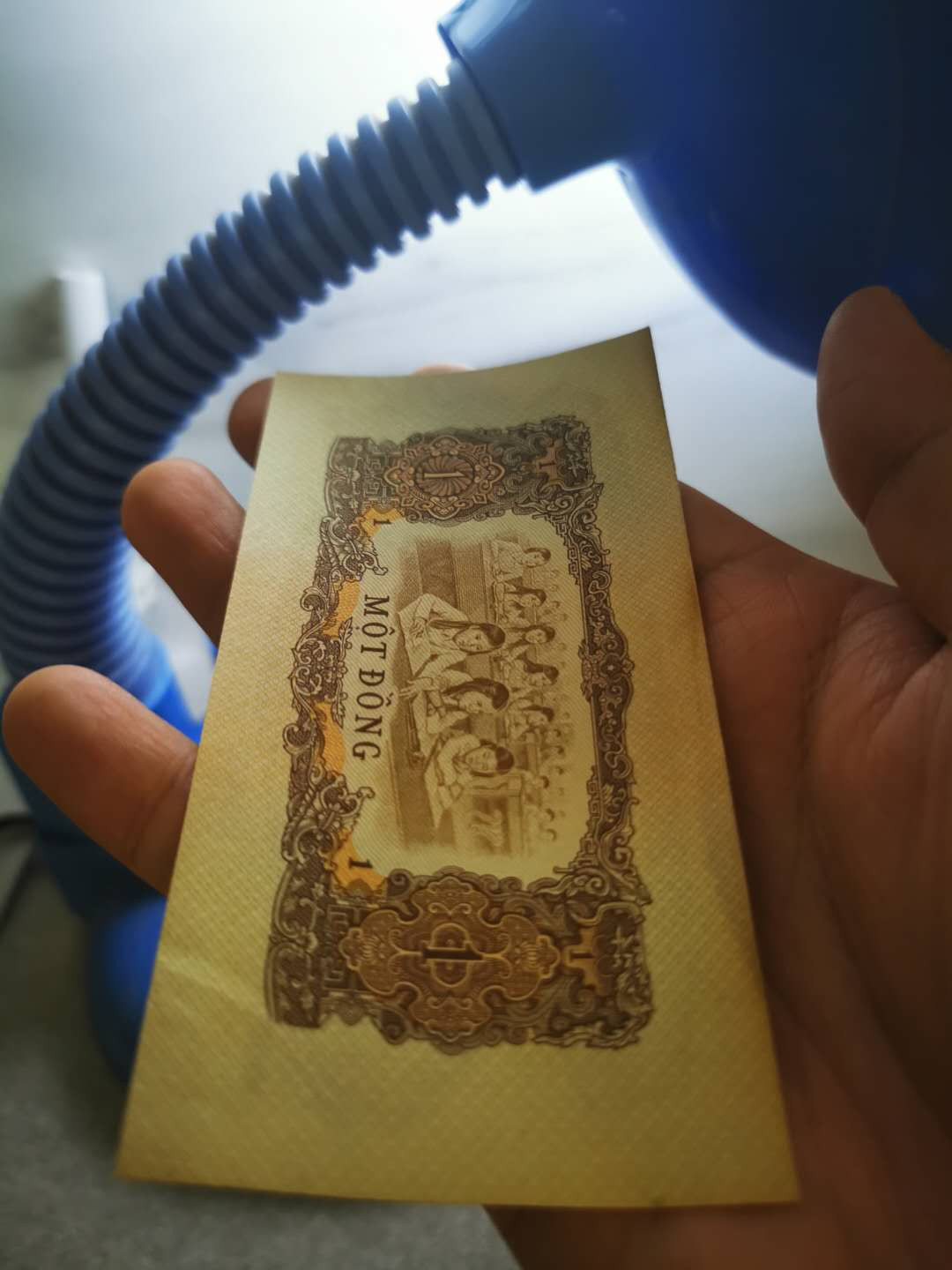 【鲸贝乐淘★自动结拍】千字文·第“欣奏累遣，戚谢欢招”号拍卖·两拍包邮 【中国代印★越南🇻🇳 】1968年1盾两张，品相如图AUNC 