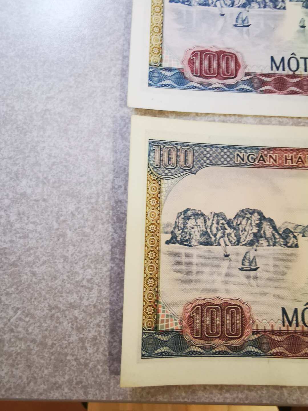 【鲸贝乐淘★自动结拍】千字文·第“欣奏累遣，戚谢欢招”号拍卖·两拍包邮 【越南🇻🇳 】100盾三张，两种冠号字体，无折痕角钝有黄，AUNC 好品相难得