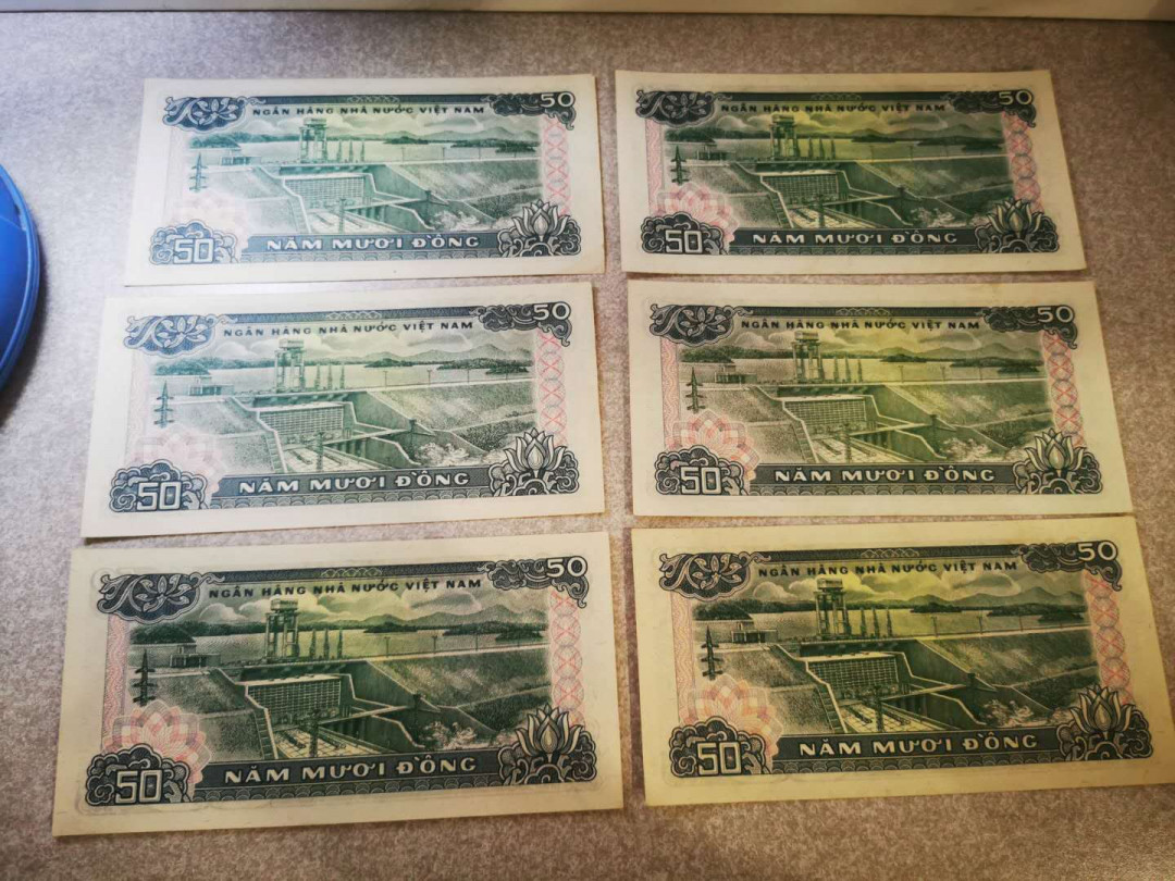 【鲸贝乐淘★自动结拍】千字文·第“欣奏累遣，戚谢欢招”号拍卖·两拍包邮 【越南🇻🇳 】1985年50盾6张，另一种版本，无折痕角钝有黄斑，AUNC 