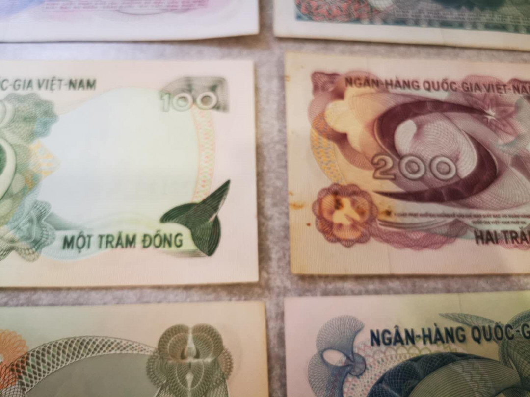 【鲸贝乐淘★自动结拍】千字文·第“欣奏累遣，戚谢欢招”号拍卖·两拍包邮 【越南🇻🇳 】南越一套6张，无折痕，部分有黄斑，AUNC，难得好藏品 