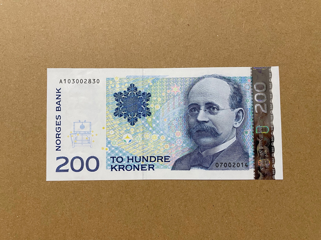 《张总收藏》30期—精品荟萃 挪威200克朗 UNC A冠
