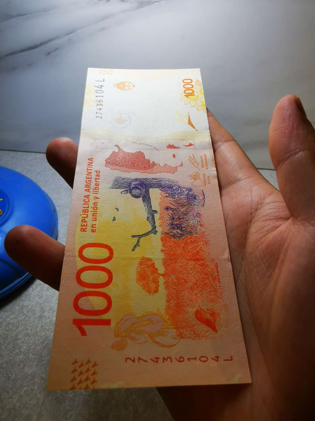 【鲸贝乐淘★自动结拍】千字文·第“欣奏累遣，戚谢欢招”号拍卖·两拍包邮 【阿根廷🇦🇷 】庆祝🎉 梅西夺冠，1000比索，小鸟🐦 ，全新全品UNC 