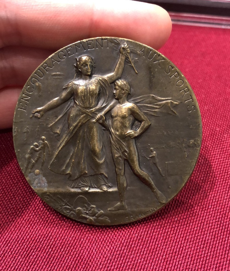 喜迎🐂年艺术麦朵尔第十七场拍卖 体育运动奖章