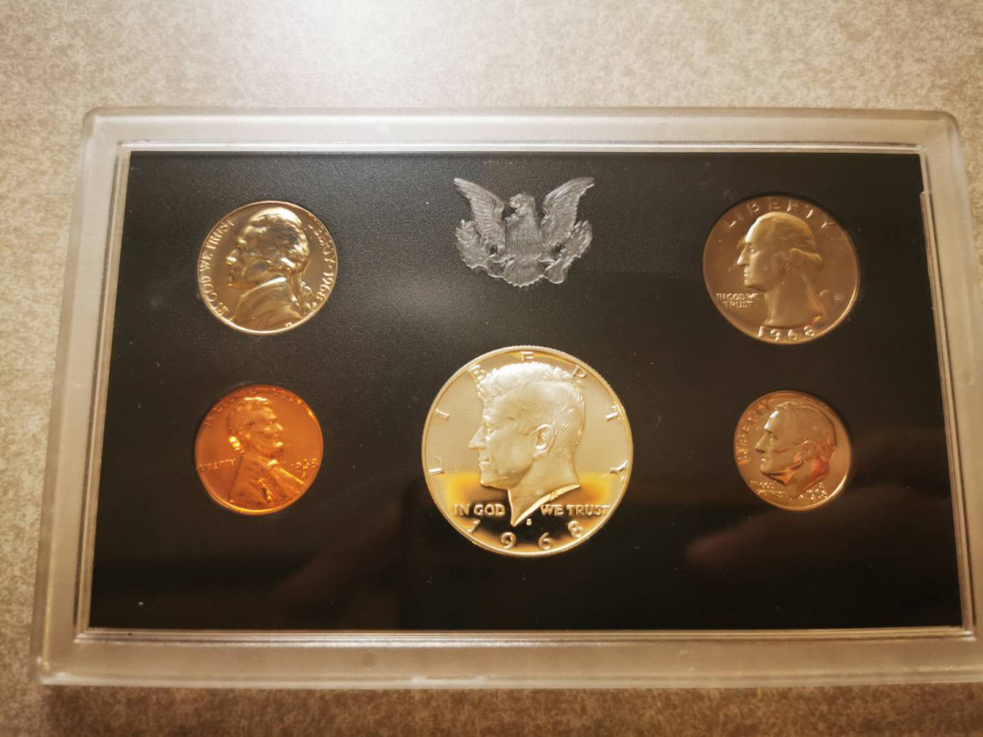 【鲸贝乐淘★自动结拍】千字文·第“欣奏累遣，戚谢欢招”号拍卖·两拍包邮 【美国🇺🇸 ★精制币】1968年套装精制币，略有小小氧化点，全套精美