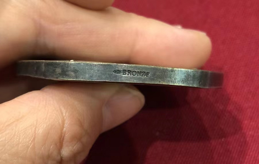 喜迎🐂年艺术麦朵尔第十六场拍卖 致敬甘必大