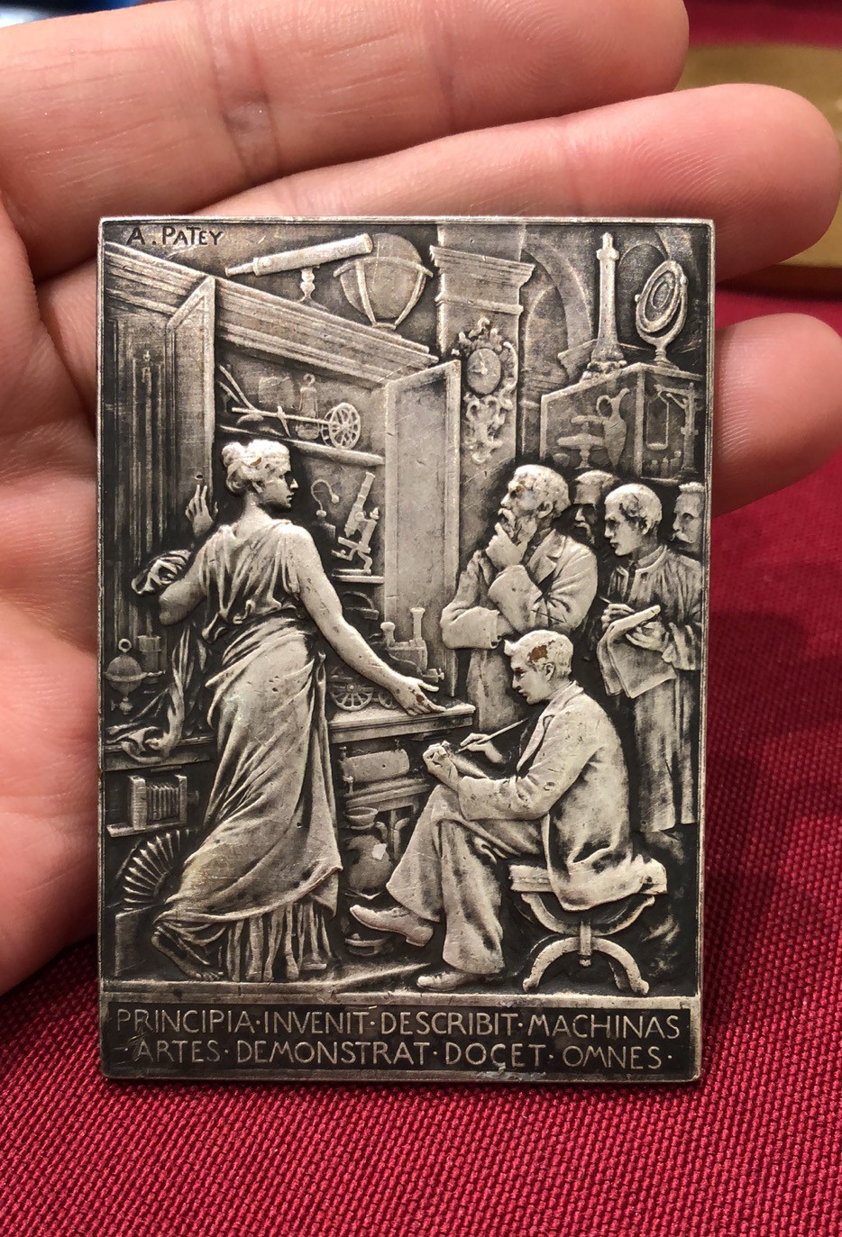 喜迎🐂年艺术麦朵尔第十六场拍卖 国家工艺学院