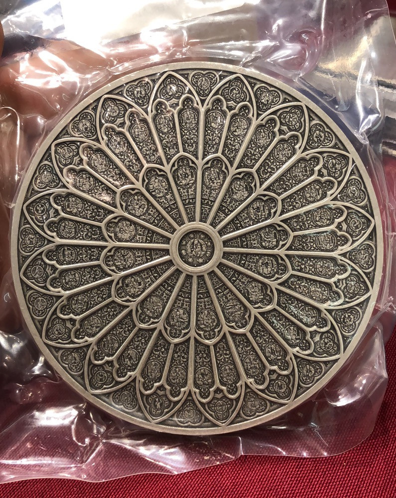 艺术麦朵尔第二十二场拍卖 巴黎圣母院800周年