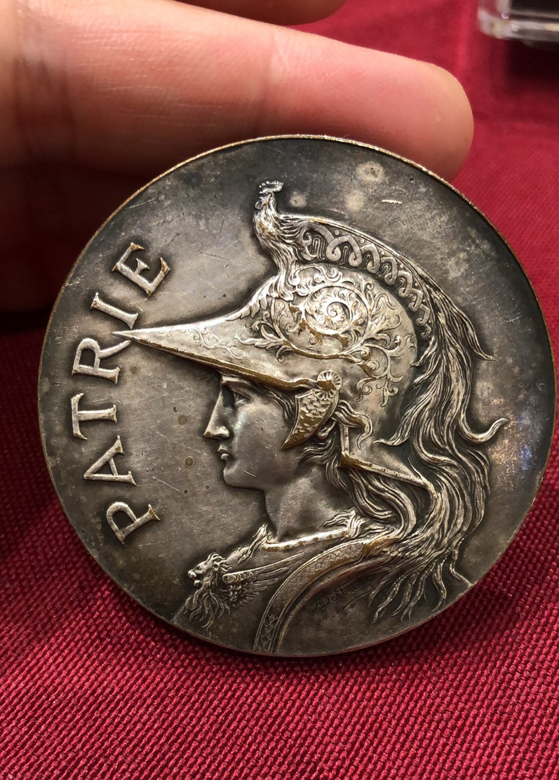 艺术麦朵尔第二十二场拍卖 玛丽安娜凤冠