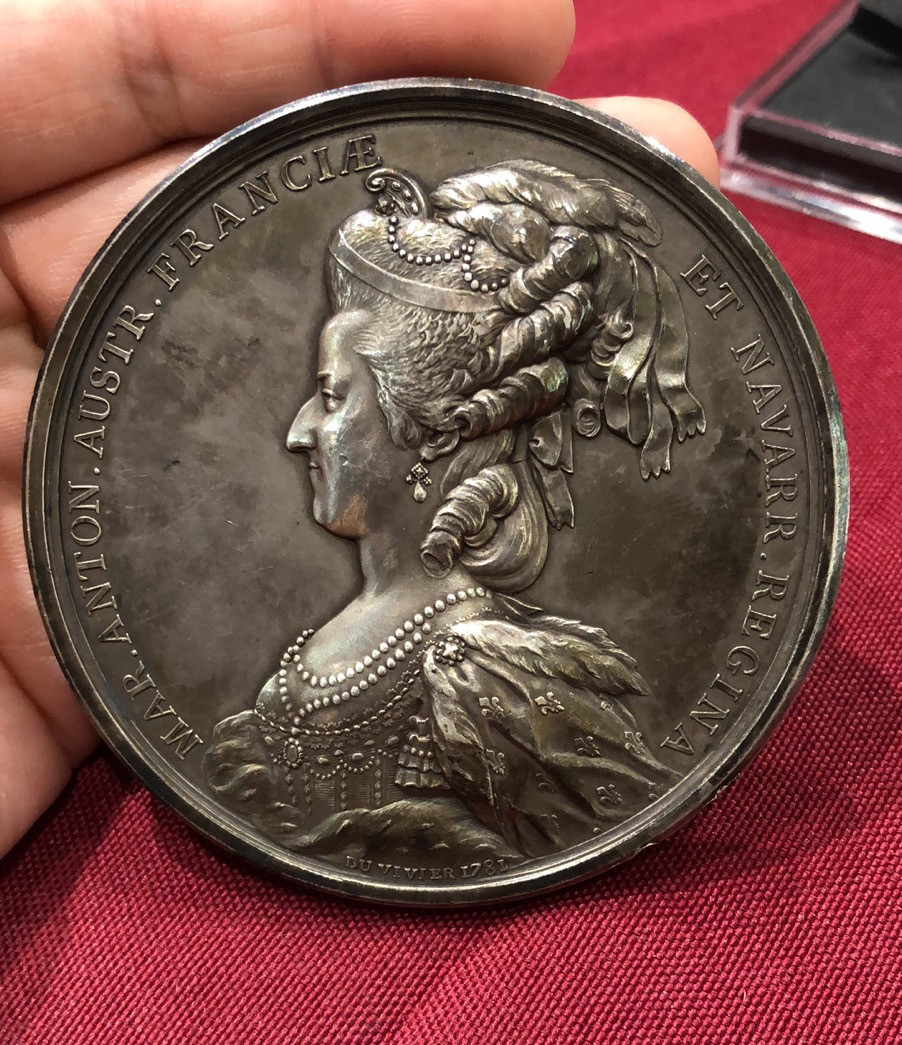 喜迎🐂年艺术麦朵尔第二十场拍卖 路易十六和王后