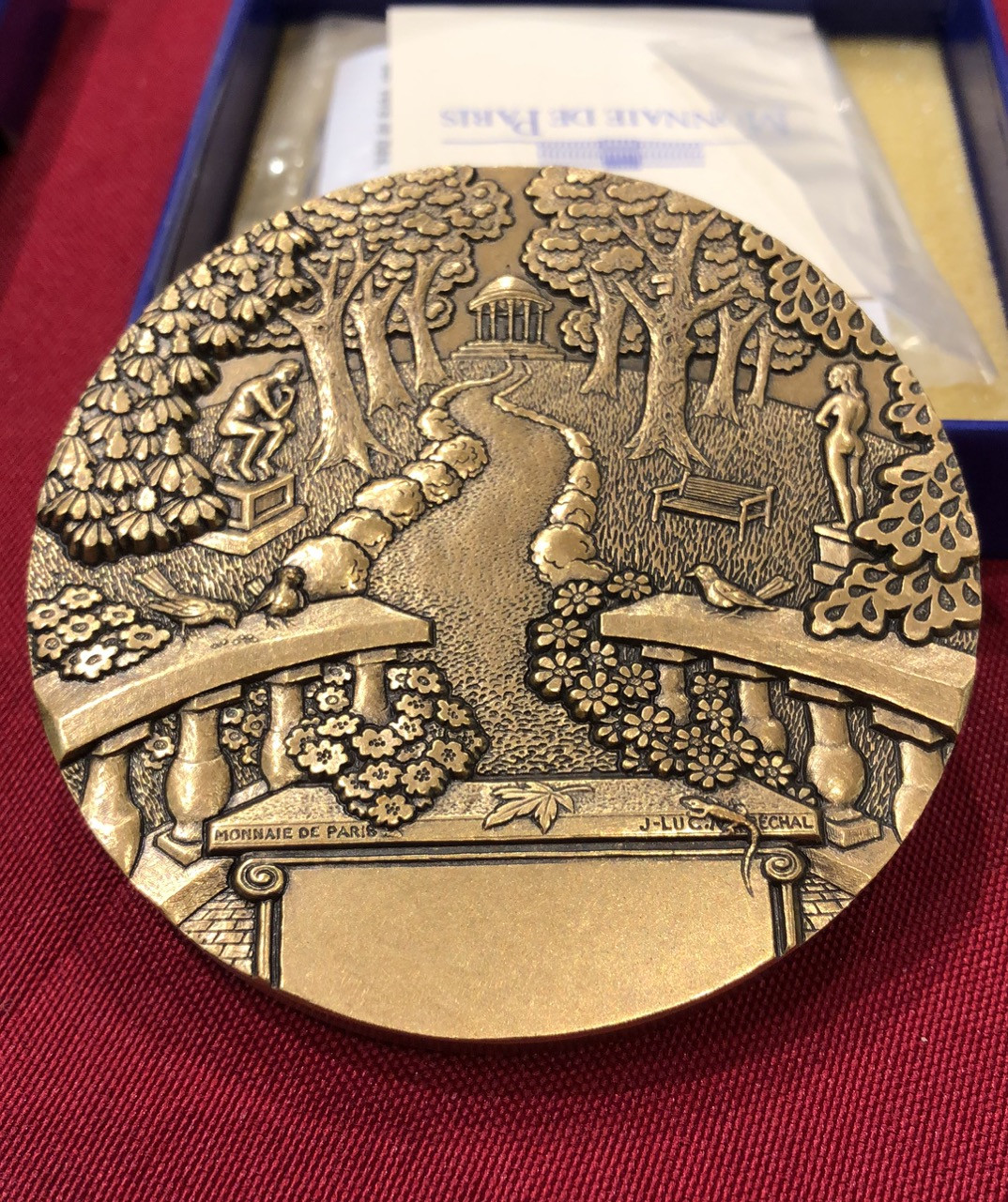 喜迎🐂年艺术麦朵尔第十九场拍卖 神秘的花园