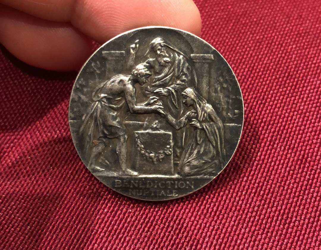 喜迎🐂年艺术麦朵尔第二十场拍卖 婚章1902.4.28