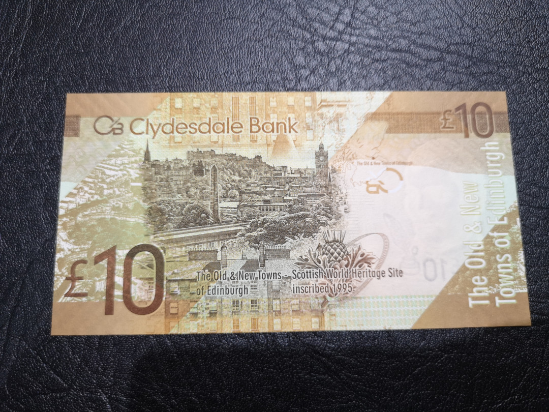 《外钞收藏家》第一百一十七期拍卖 2009年苏格兰克莱斯戴尔银行10镑 全新UNC 首发冠
