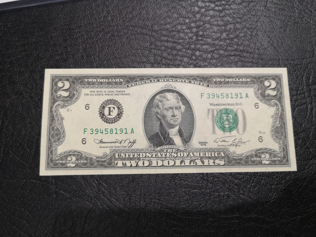 《外钞收藏家》第一百一十七期拍卖 1976年2美元 全新UNC