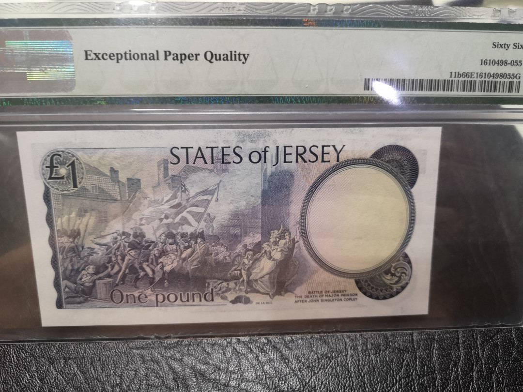 《外钞收藏家》第一百一十七期拍卖 1976-88年泽西1镑 pmg66