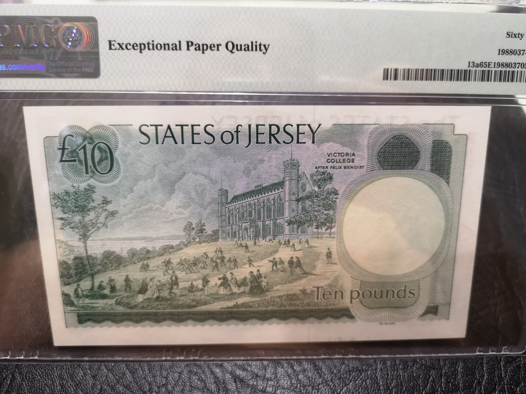 《外钞收藏家》第一百一十七期拍卖 1976-88年泽西10镑 pmg65 999豹子号