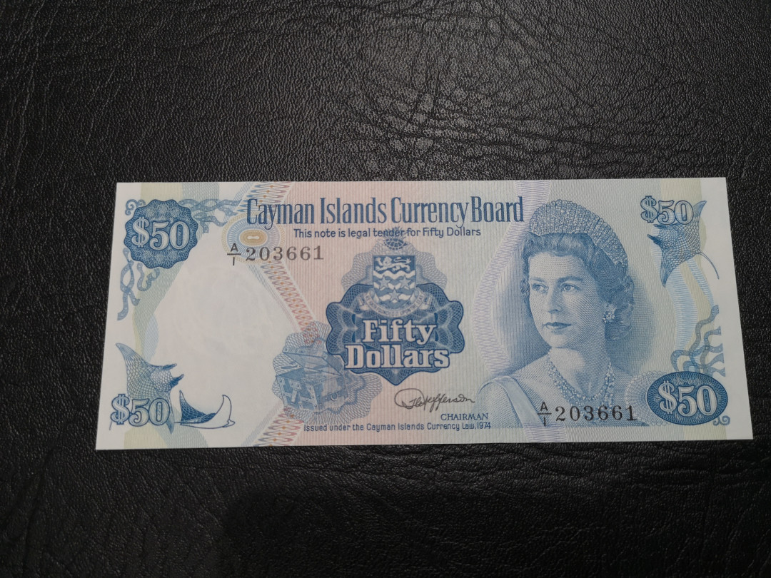 《外钞收藏家》第一百一十七期拍卖 开曼群岛1974年50刀 全新UNC 女王钞 A1冠