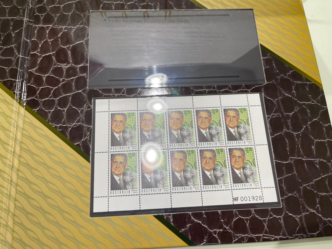 《外钞收藏家》第一百一十七期拍卖 1994年澳大利亚50刀 PMG66 带原装册子