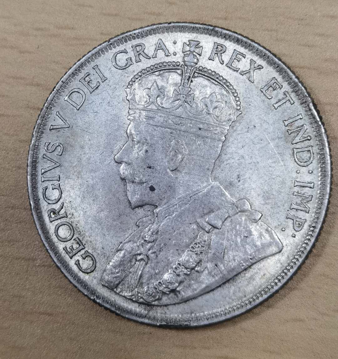马甸外币专卖微拍第五十六期，外国金银币专场，陆续上新，欢迎关注 1936年加拿大乔治五世银币，重23.2375克，成色800