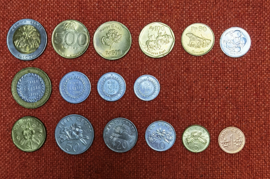 北京马甸外币专卖微拍第五十七期，非贵金属纪念币，流通币专场，陆续上新，欢迎光临 印尼，新加坡，柬埔寨三套