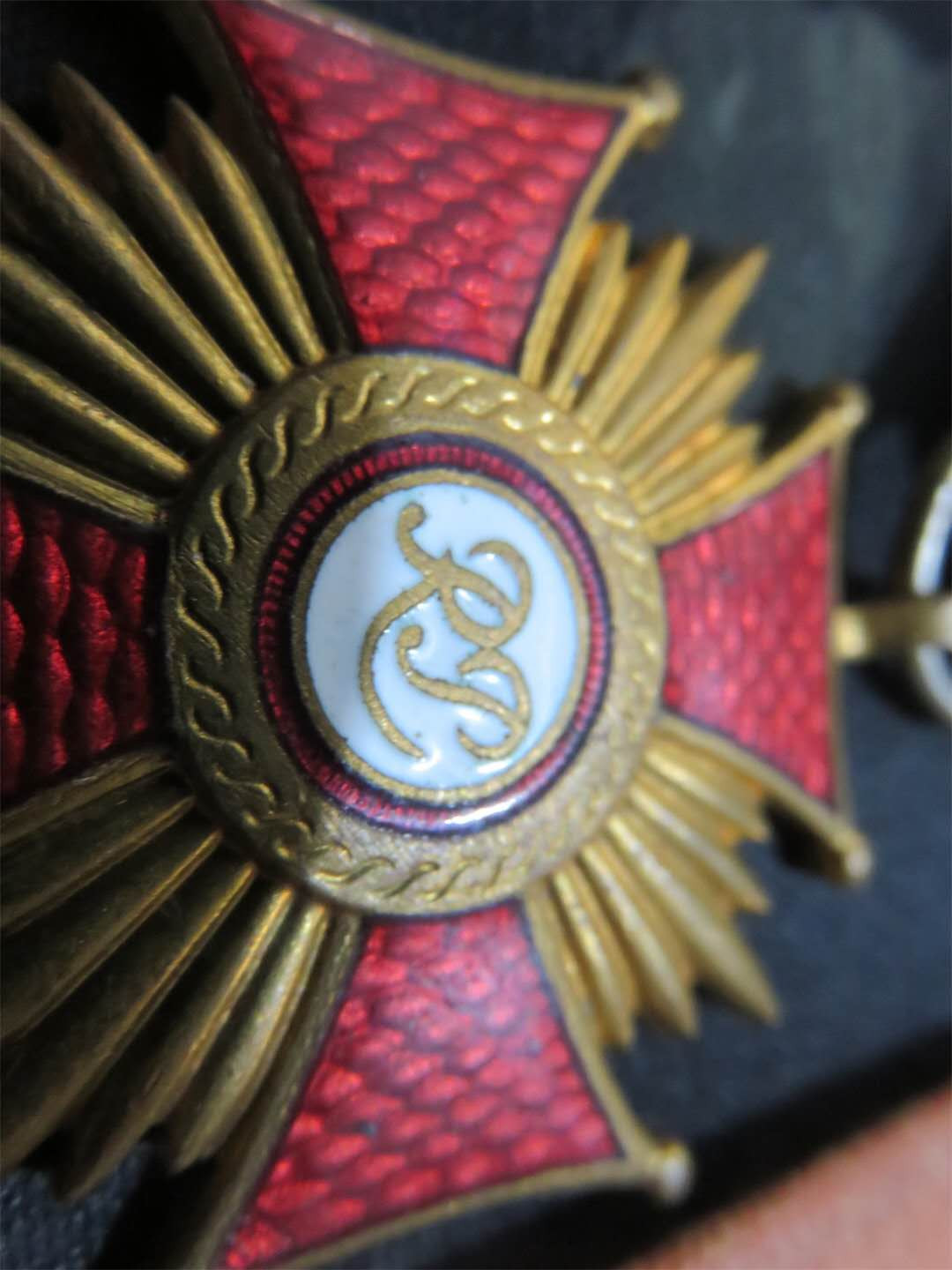 苏联勋章拍卖八月第一期 3.1瓦西里的苏联勋章套章之波兰勋章