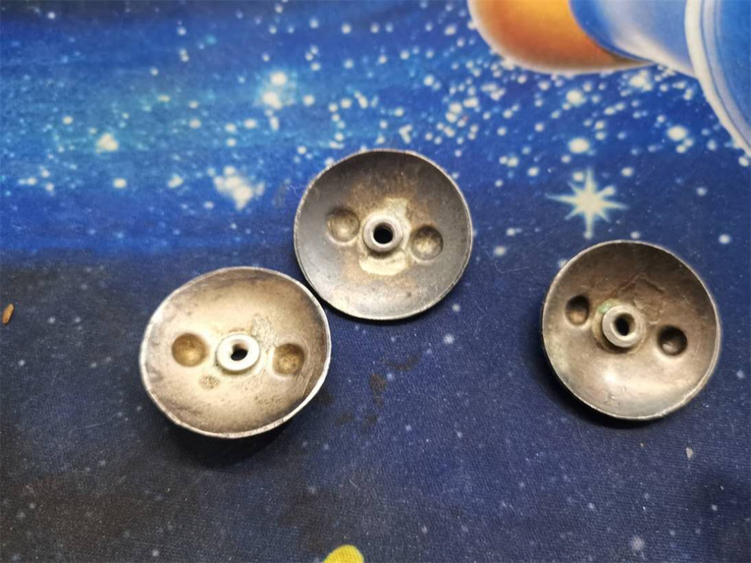 苏联勋章拍卖八月第一期 13.苏联勋章的银盖子三个